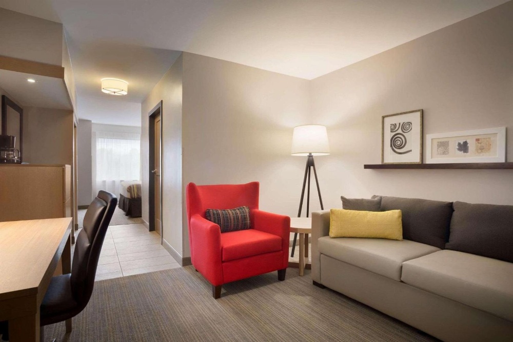 Country Inn & Suites by Radisson Asheville River Arts District