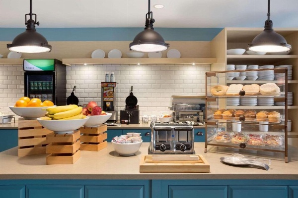 Country Inn & Suites by Radisson Asheville River Arts District image 11