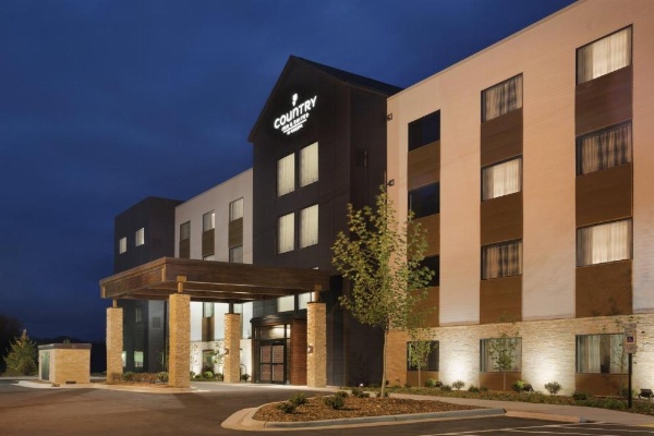 Country Inn & Suites by Radisson Asheville River Arts District image 16