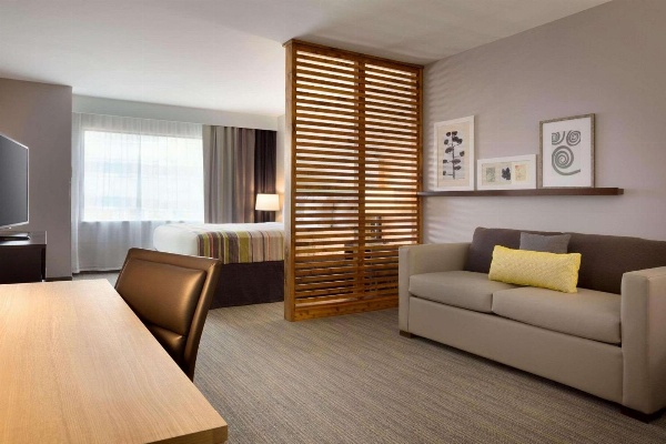 Country Inn & Suites by Radisson Asheville River Arts District image 6